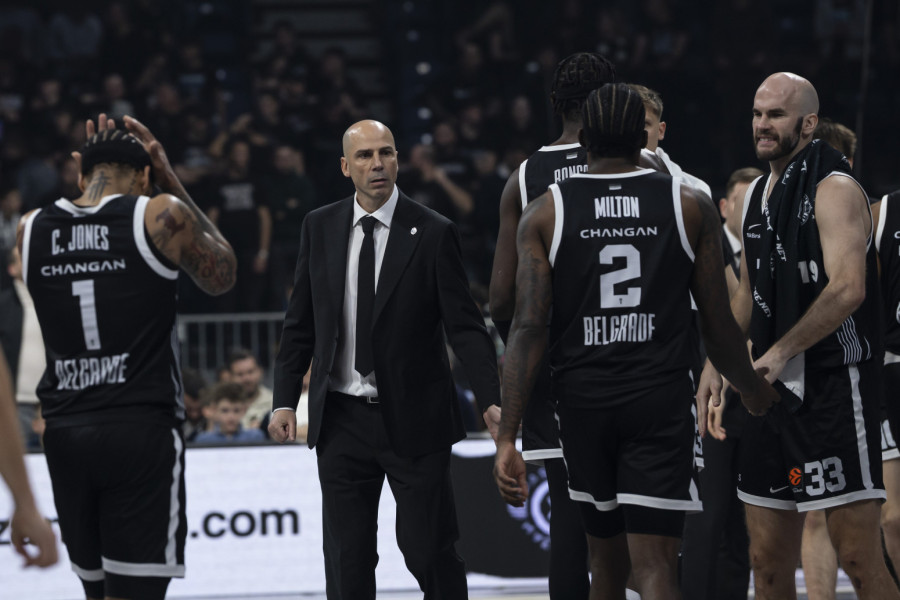 Partizan traži revanš u Parizu