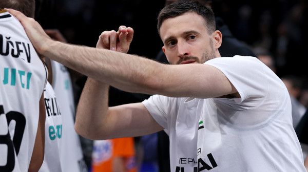 Geleri pali u blizini doma Alekse Avramovića: "Ja čitam katastrofalne vesti, a supruga mi iz Dubaija kaže..."