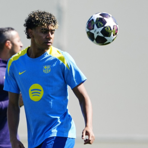 Flik strašnom navalom "svrake" – Englezi luduju u Kataloniji