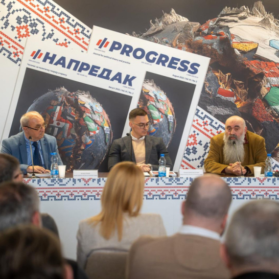 Fondacija "Za srpski narod i državu" organizovala panel u Kuli: Svet na raskršću i budućnost Srbije FOTO