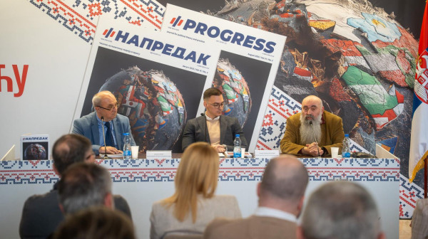 Fondacija "Za srpski narod i državu" organizovala panel u Kuli: Svet na raskršću i budućnost Srbije FOTO