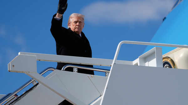 Trump's ultimatum: "Open the Strait of Hormuz or face destruction"