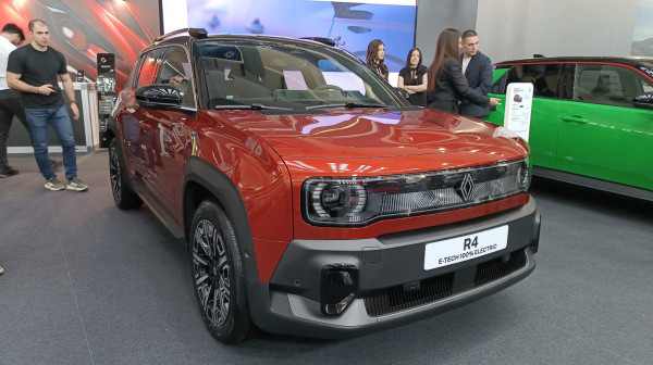 Sajam automobila: Legendarni model se vratio, ali u drugačijem ruhu FOTO