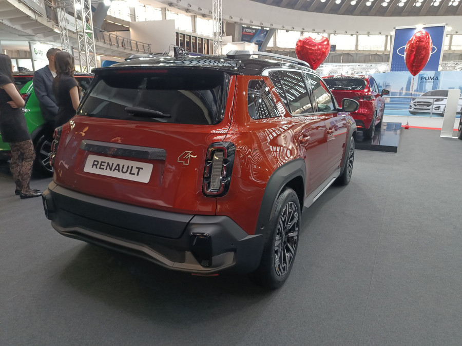 Sajam automobila: Legendarni model se vratio, ali u drugačijem ruhu FOTO