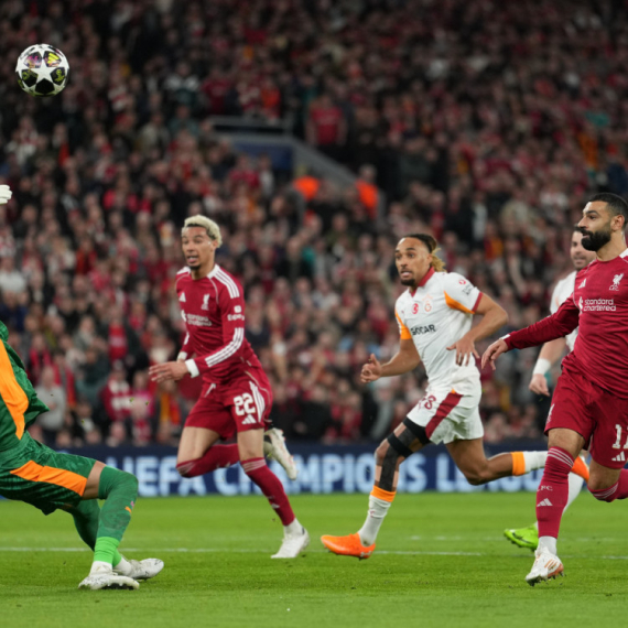 Poluvreme: Svi u životu osim jednog tima