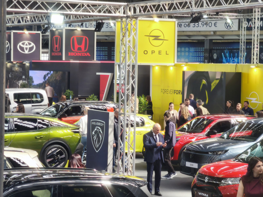 Posetioci na Sajmu spremni da plate od 25.000 do 30.000 evra za novi automobil