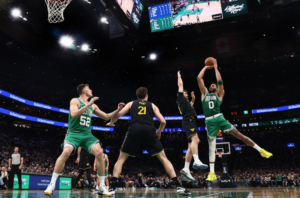 Braun ubacio 19 za četvrtinu, Tejtum stigao do novog dabl-dabla VIDEO