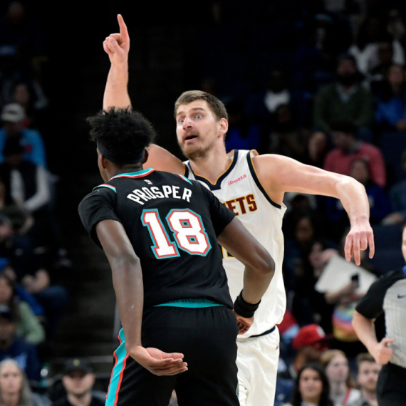 Jokić greši kao niko nikada VIDEO