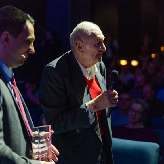 DIDS 2026 – Počasna plaketa Nikoli Markoviću za poseban doprinos razvoju Interneta u Srbiji