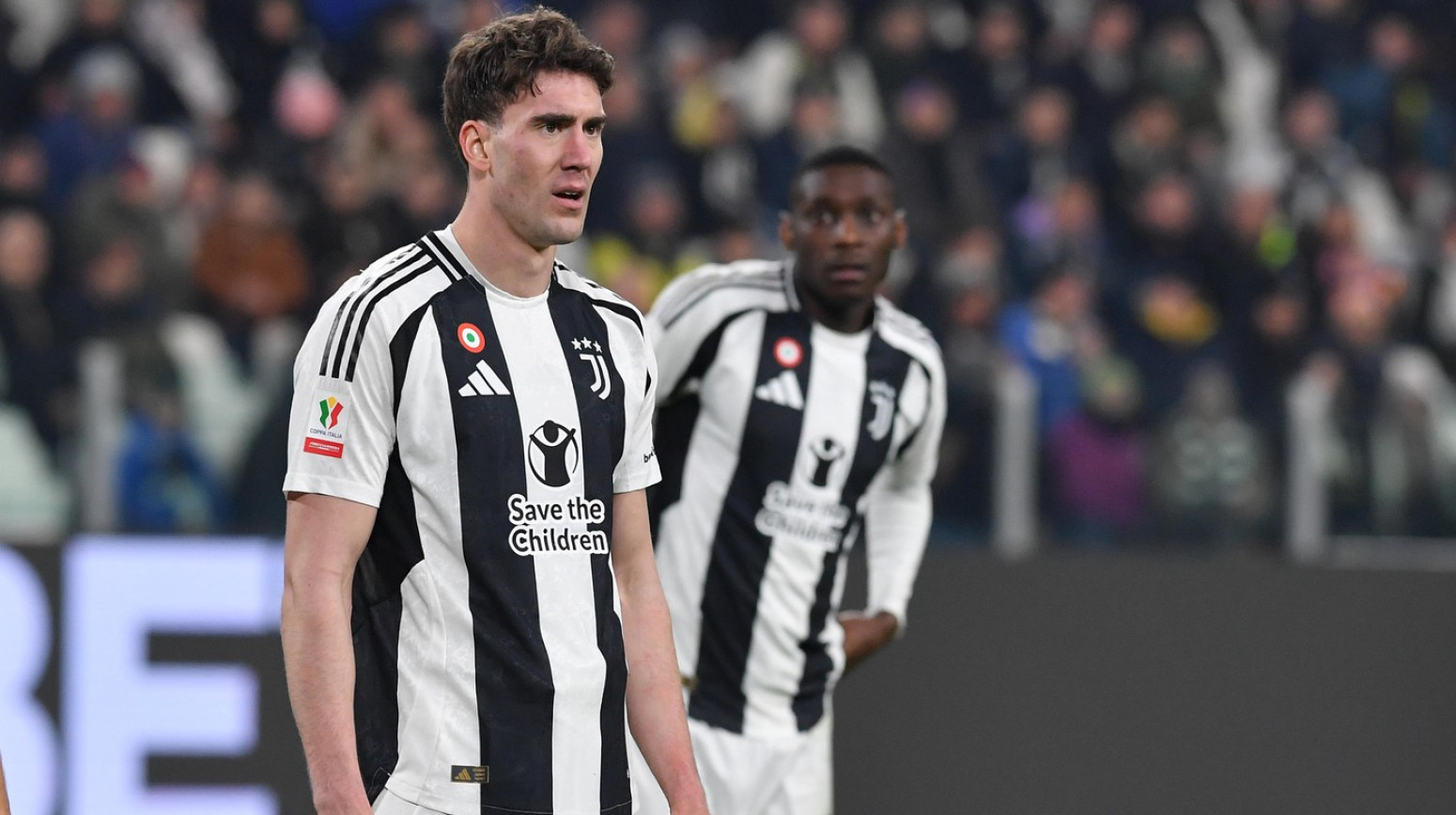 Duge lopte, presing i gol: Tandem Vlahović – Kolo Muani za povratak u vrh