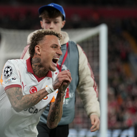 Javio se Lang iz bolnice – prst je sačuvan FOTO