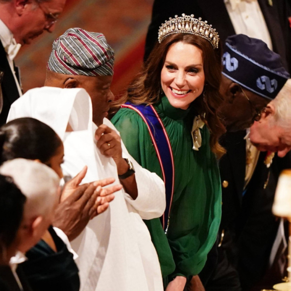 Omiljena princeza sveta blista: Dajanina legendarna tijara ugledala svetlost dana