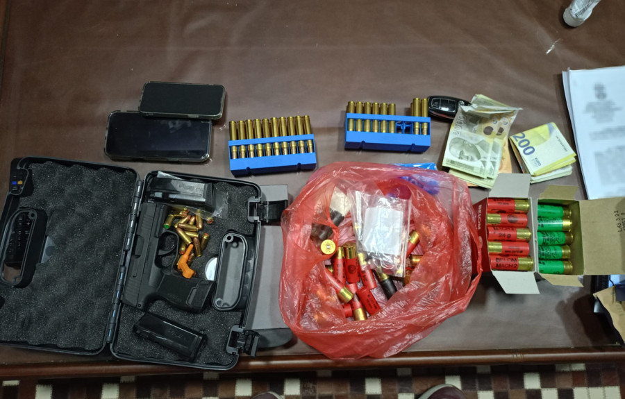 Uhapšeni članovi narko-kartela iz Srbije; Zaplenjeni droga, novac i oružje FOTO