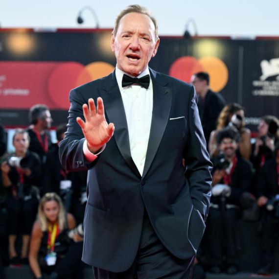 Kevin Spejsi se nagodio sa žrtvama seksualnog napada; Izbegao suđenje u Londonu FOTO/VIDEO