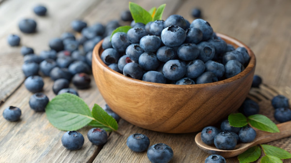 Borovnice čuvaju creva, mozak i srce: Evo zašto bi trebalo da ih jedete svaki dan