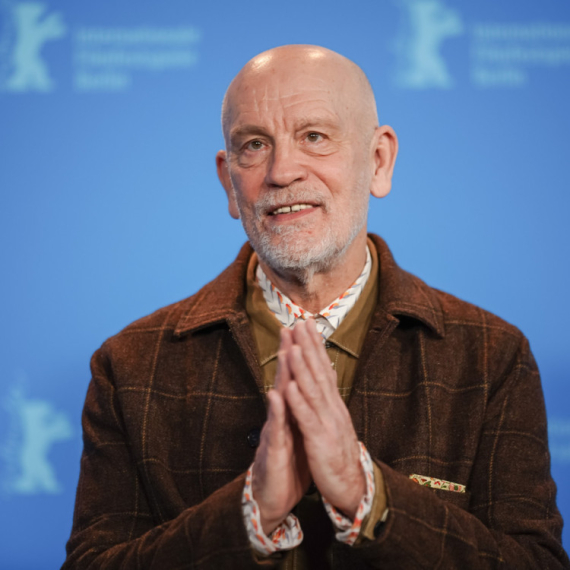 Izašao prvi trejler za film "Wild Horse Nine"; Nova uloga Džona Malkoviča VIDEO