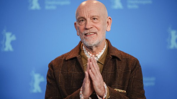 Izašao prvi trejler za film "Wild Horse Nine"; Nova uloga Džona Malkoviča VIDEO