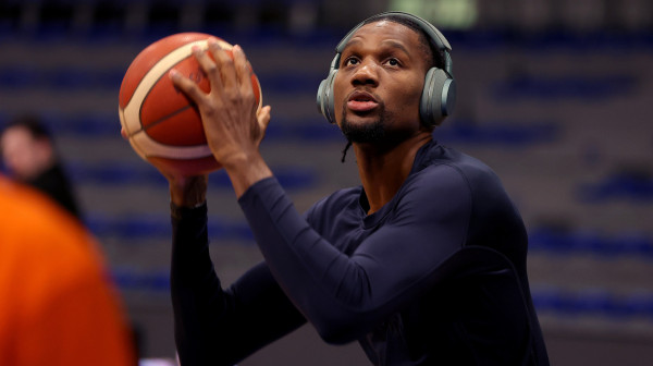 Neočekivan izostanak: Zvezda bez jednog od najboljih otputovala u Atinu!