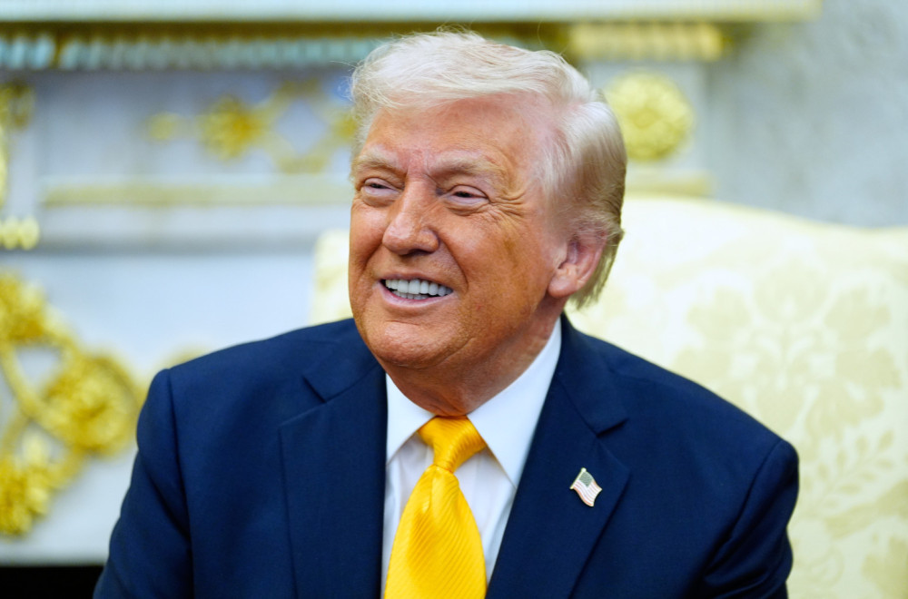 Tramp smatra da je izvršena smena režima u Iranu