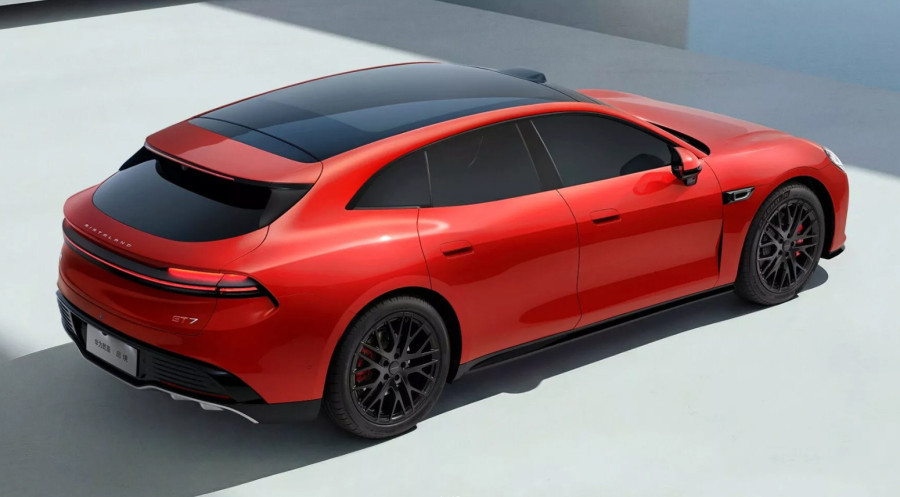 Kinezi nude alternativu Porscheu za trećinu cene FOTO