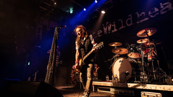 Frontmen poznatog benda odbio lečenje nakon strašne dijagnoze: "Ostalo mi je još par godina života..."