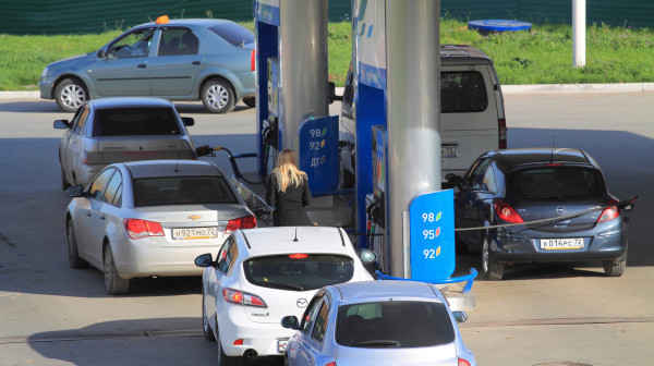 Potpuni haos zbog goriva: Policija čuva benzinske pumpe