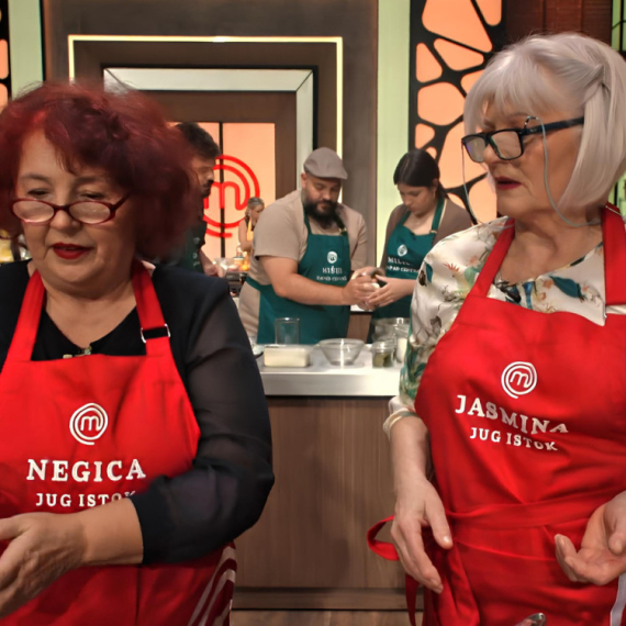 Šta Jasmina zamera kolegama? "Ja ne mogu ni jedan posao da uradim bez da ne ispadnem debil"