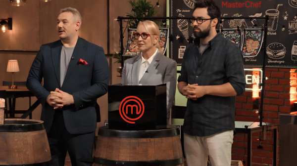 "Nije nam bilo teško, na balkon večeras ide..."