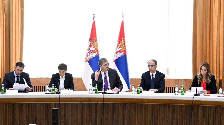 Vučić: Snabdevenost se ne dovodi u pitanje, država se odriče akciza zbog cene goriva FOTO/VIDEO