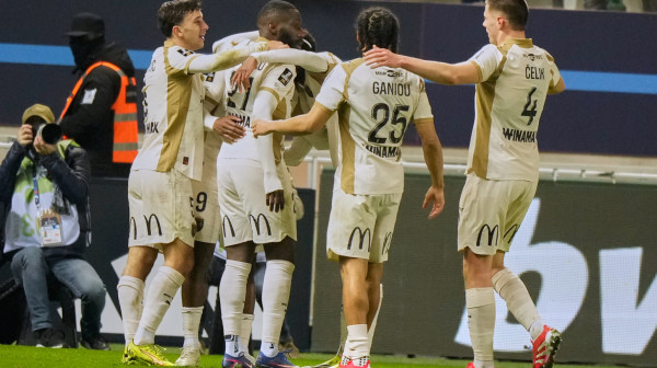 Lans ubedljiv i prvi – PSŽ se i dalje pita