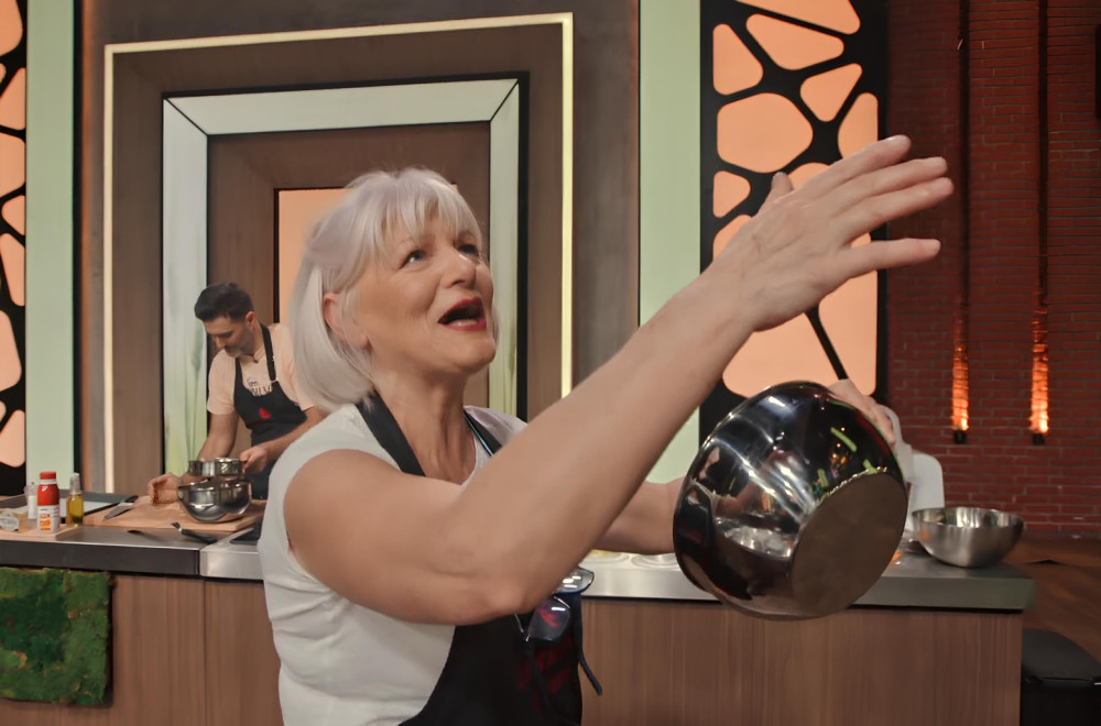 Šou u "MasterChef Srbija" - Jasmina peva "Nišku banju" i udara u vanglu, a ostali… VIDEO