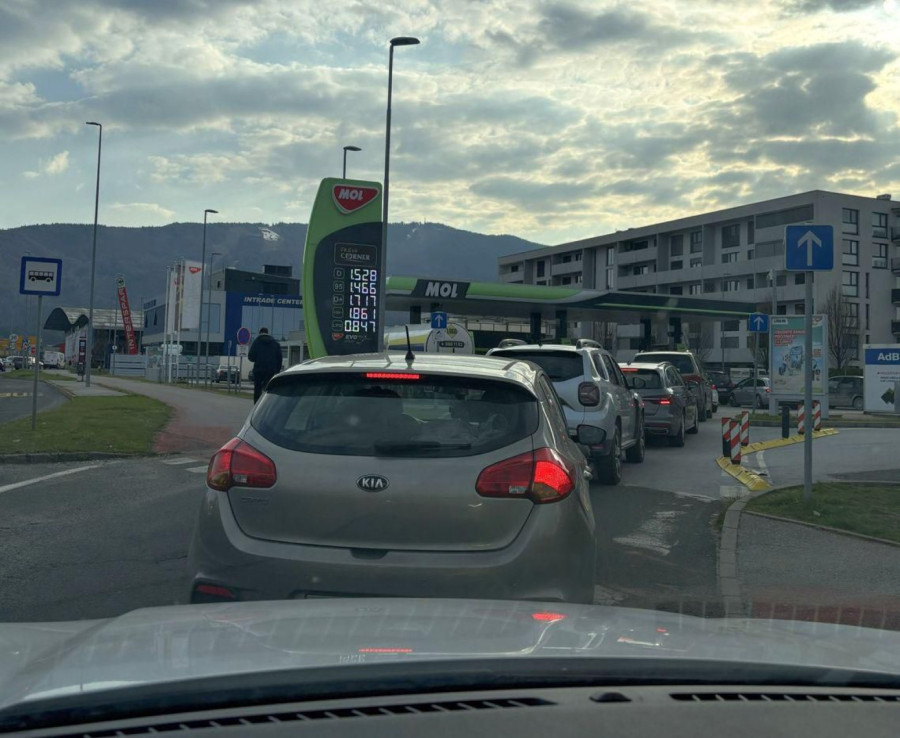 Slovenija u problemu zbog dizela; Vučić ponovo pokazao kako se odgovorno vodi država FOTO