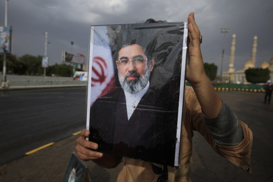 Rusi znaju gde se krije Modžtaba Hamnei