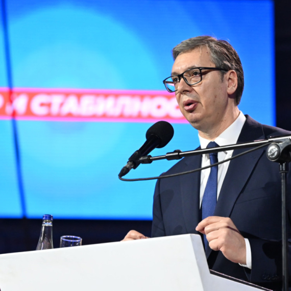 Vučić: Za četiri godine prosečna penzija biće 750, a plata 1.700 evra