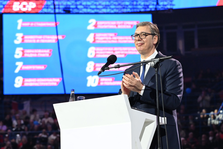 Vučić poslao snažne poruke; Godinu dana su nam uzimali živote i rušili Srbiju; Pobeda tek sledi FOTO/VIDEO