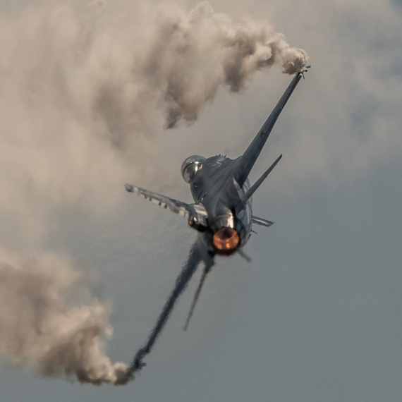 Iran oborio neprijateljski F-15: Ovo je trenutak uništenja VIDEO