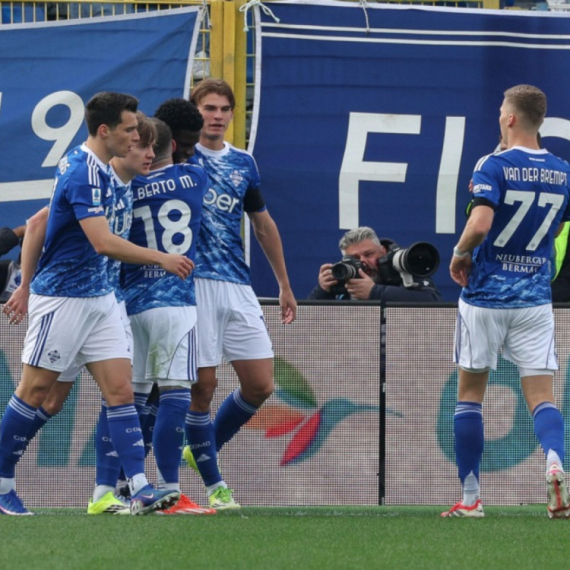 Detonirala "petarda" kraj jezera – Komo u zoni Lige šampiona