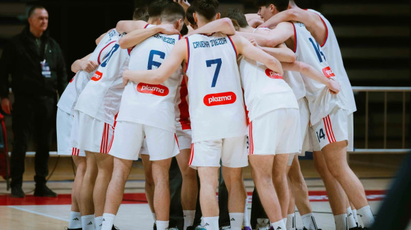 Potop u finalu: Zvezda na -22!