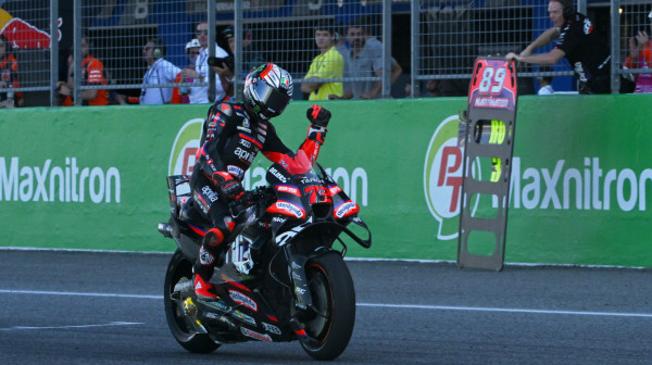 Aprilija se ne šali – Beceki dominantno "pokorio" Brazil