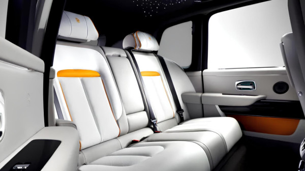 Rolls-Royce upozorava vlasnike: Ne koristite zadnja sedišta i gepek