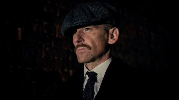 Gledaoci razočarani što je Artur Šelbi izostavljen iz Peaky Blindersa; Oglasio se glumac FOTO/VIDEO