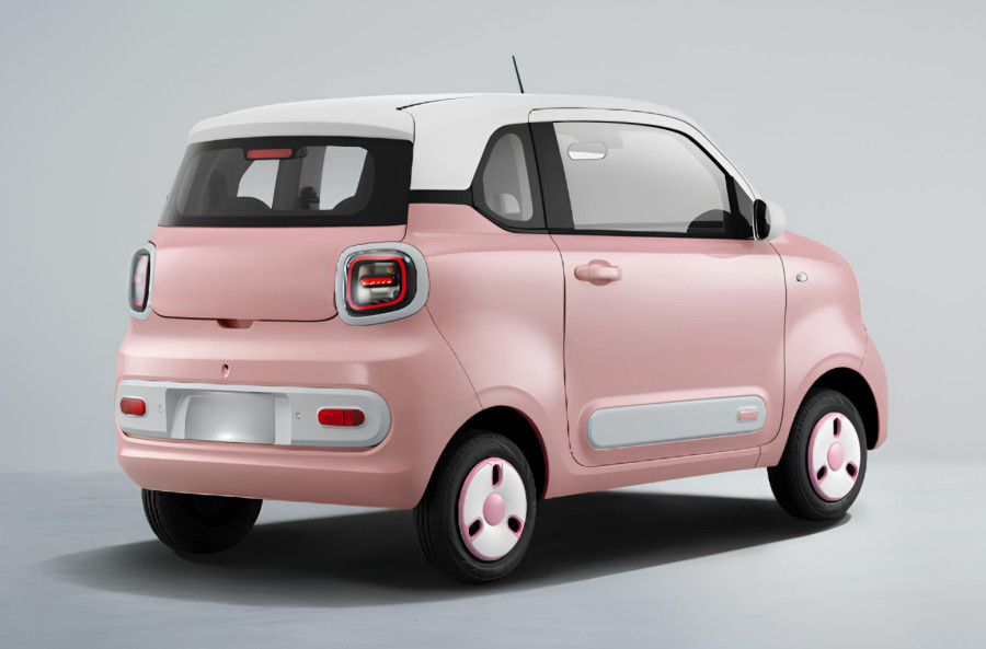 Od 9.800 do 375.000 evra: Ovo su najjeftiniji i najskuplji modeli na sajmu automobila FOTO