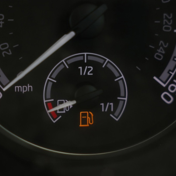 Alarmantno u susednoj državi: Proglašena kriza – donete hitne mere zbog goriva