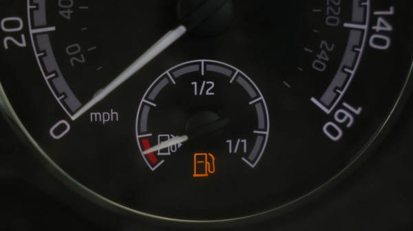 Alarmantno u susednoj državi: Proglašena kriza – donete hitne mere zbog goriva