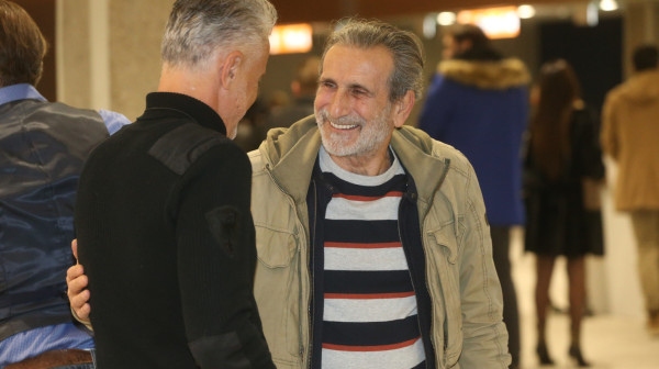 Ovo je poslednja uloga Radoja Čupića; Film se prikazuje u srpskim bioskopima VIDEO