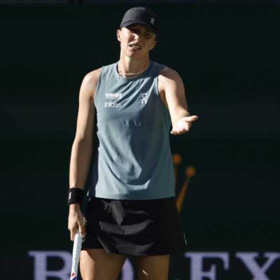 Iga Švjontek otpustila trenera