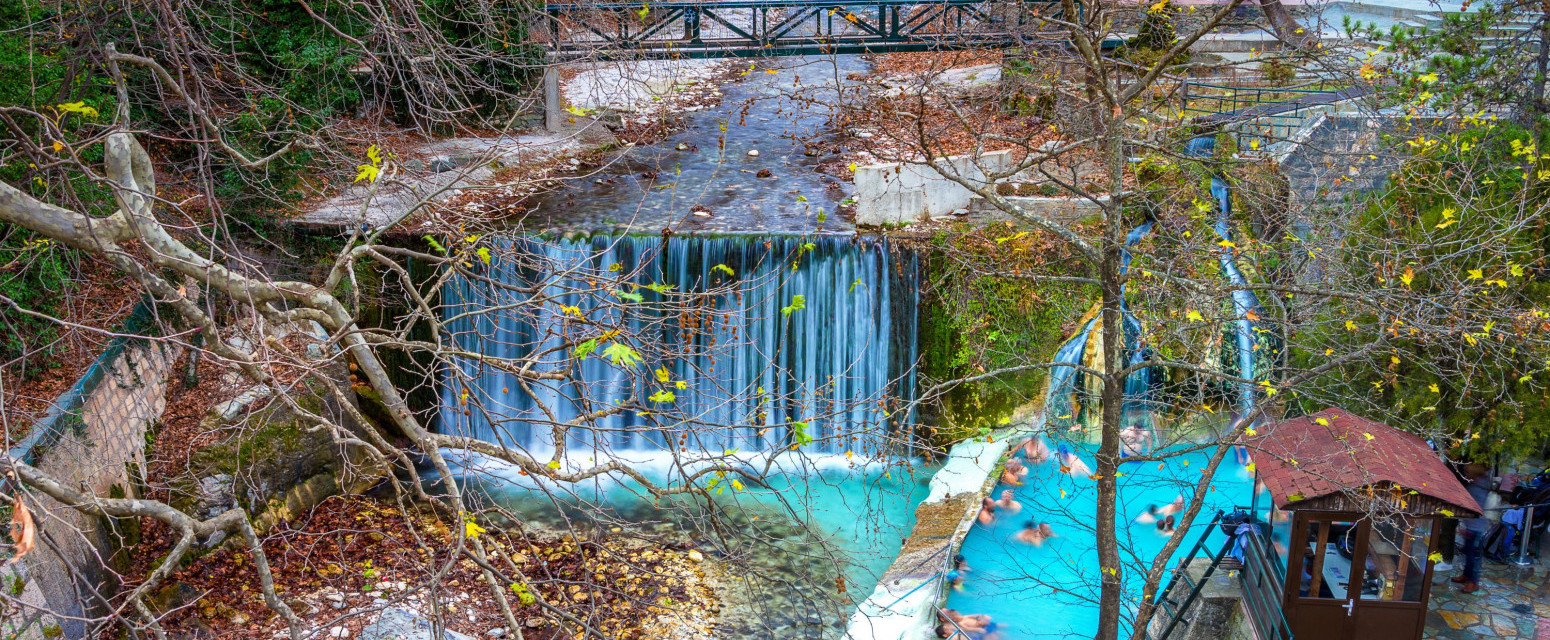 Ova banja izgleda kao iz filma, a možete uživati u vodi do 2 ujutru: Evo gde se nalazi "raj za 3 evra" VIDEO