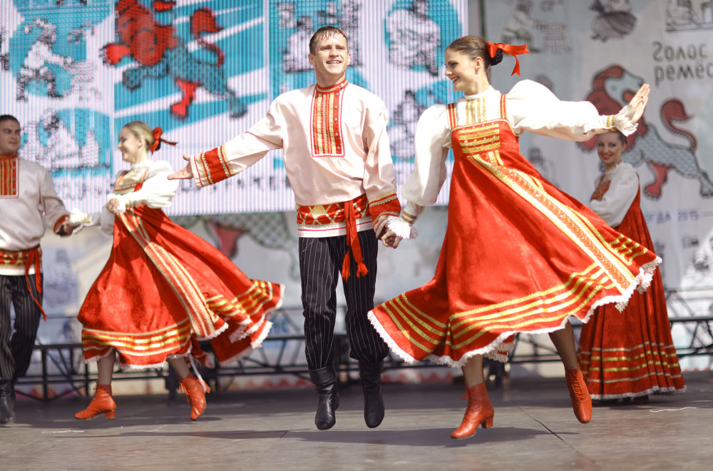 Zbog ove pesme Hauser ostao bez koncerta: Ovo je prava istina o Kaljinki VIDEO