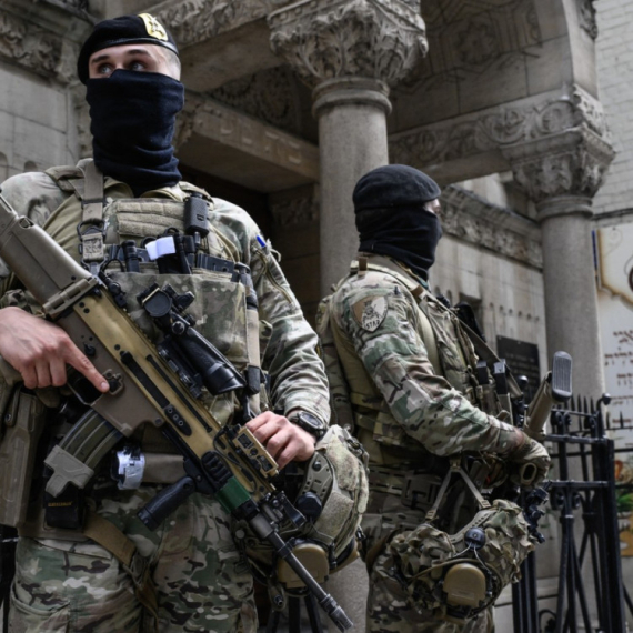 Evropa u panici: Vojska izašla na ulice