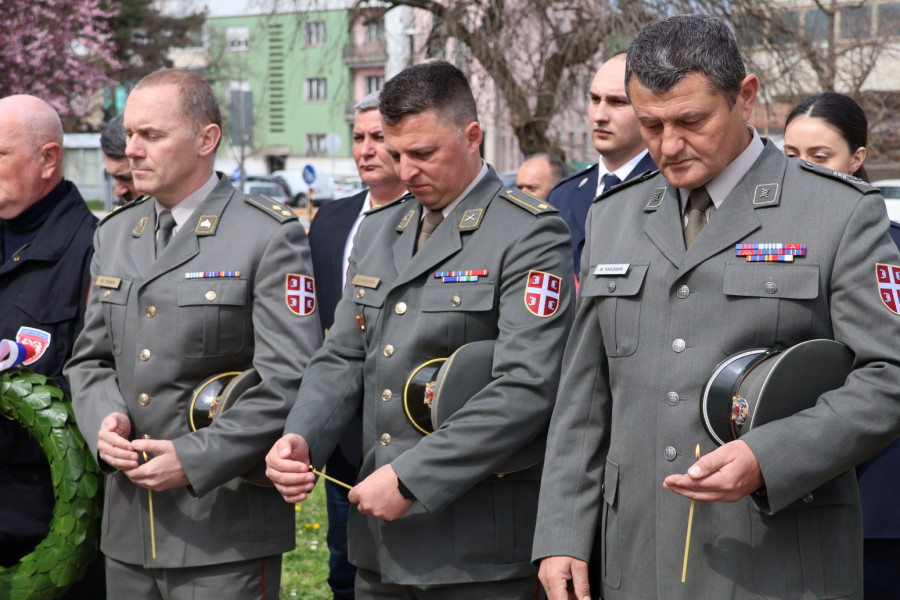 Srbija obeležava godišnjicu NATO agresije: 78 dana tragedije jednog naroda FOTO